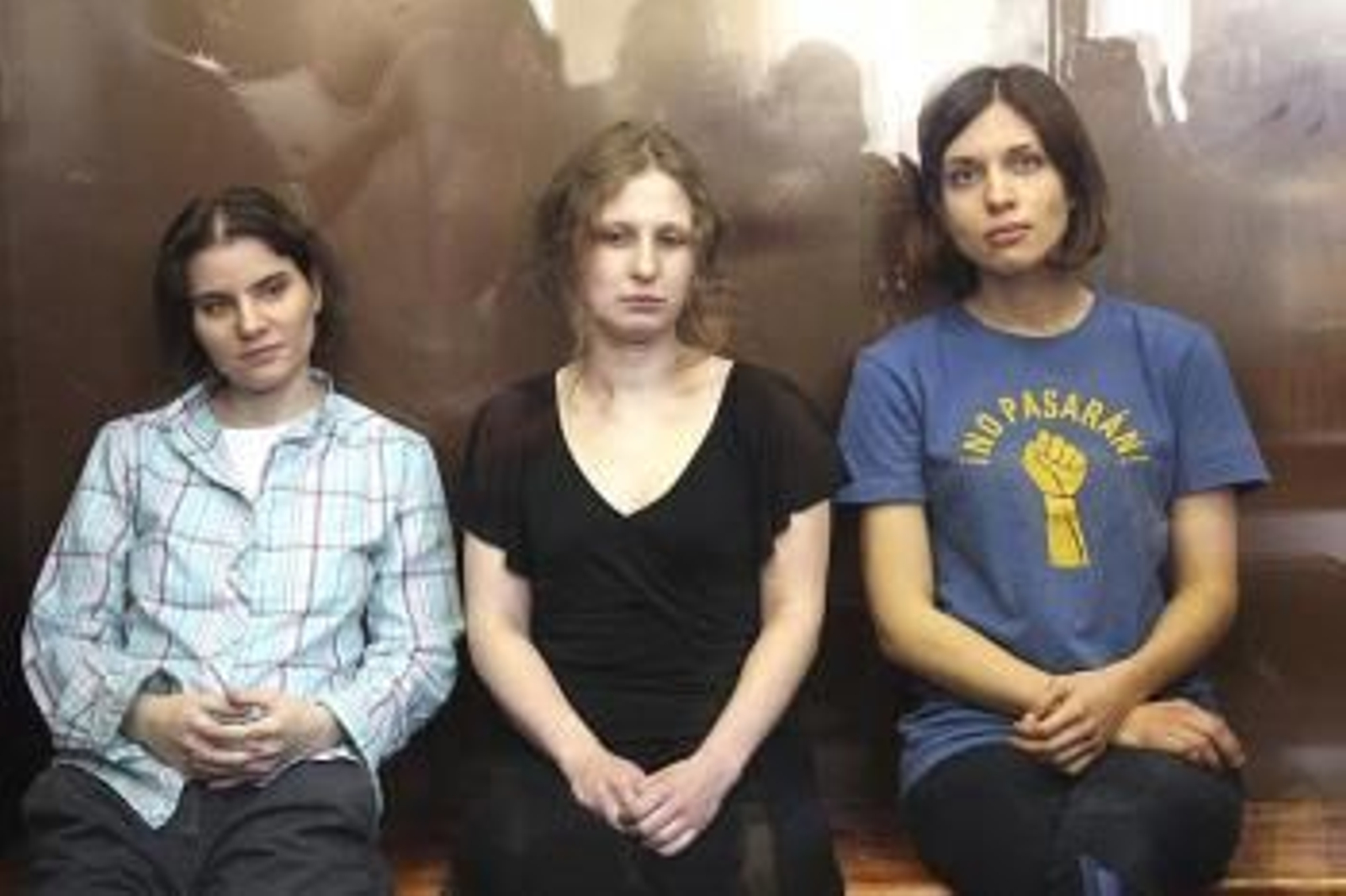 La Justicia Rusa Libera A Una De Las Integrantes De Pussy Riot