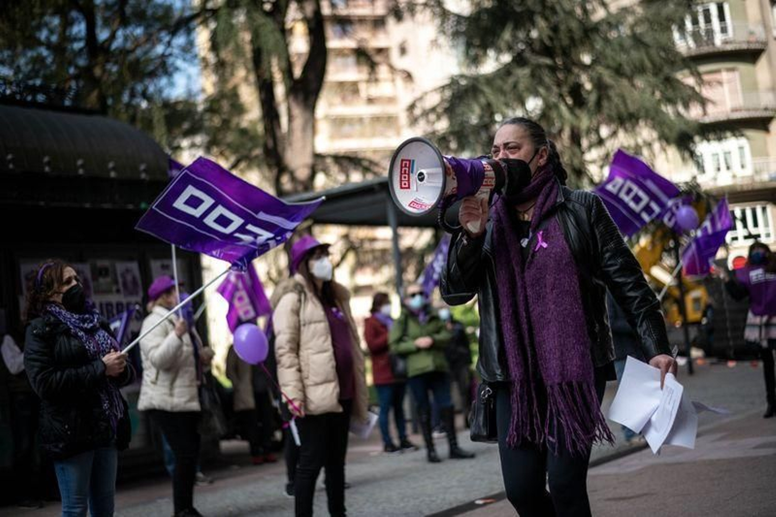 Concentración de los sindicatos UGT-CCOO por el 8M (ÓSCAR PINAL).