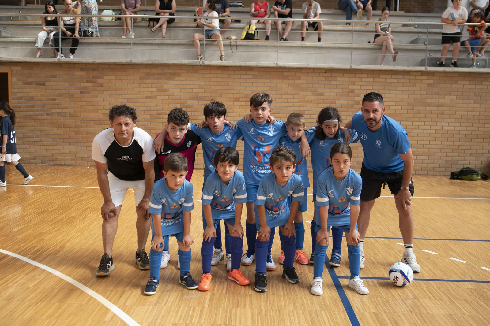 Secundino Basalo y Cea, los triunfadores en Trofeo Pan de Cea de fútbol sala