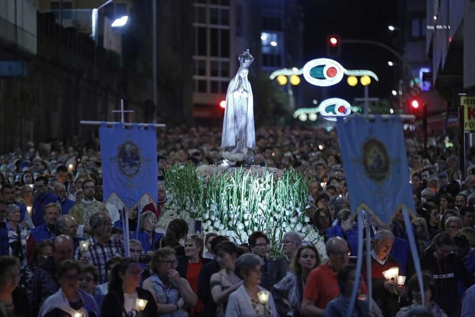 Procesión de Fátima en Ourense. (Foto: Xesús Fariñas)