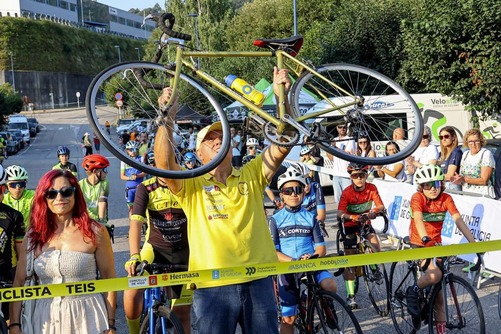 Galería | El Gran Premio Ciclista de Teis madruga para esquivar el calor
