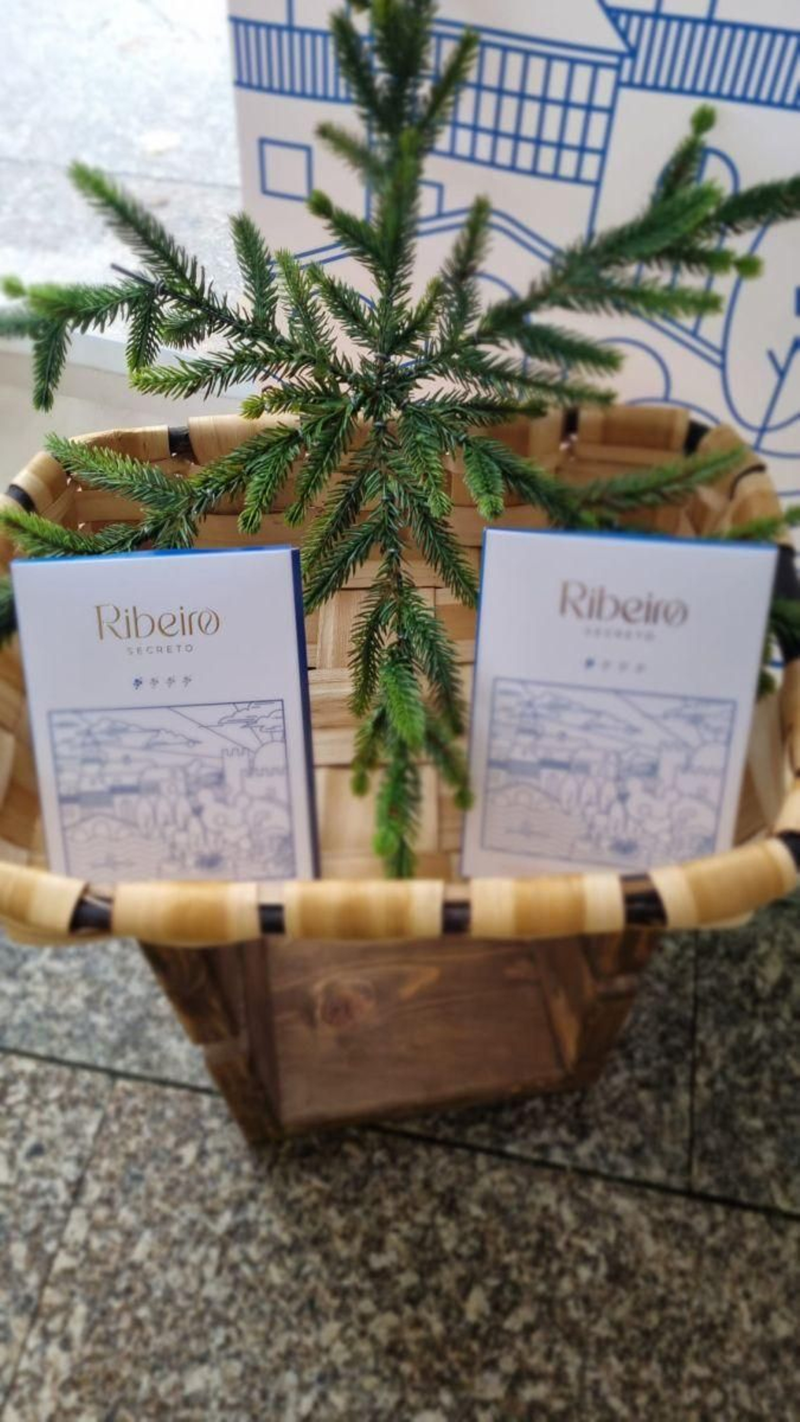 Foto de cajas para regalar: Estancia + Experiencia.