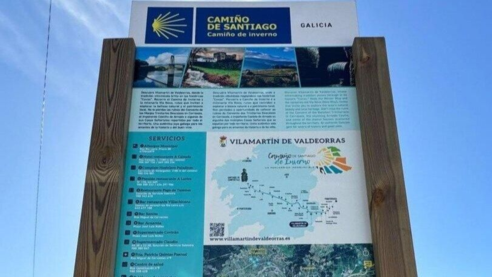 Panel informativo de Arcos, en Vilamartín.