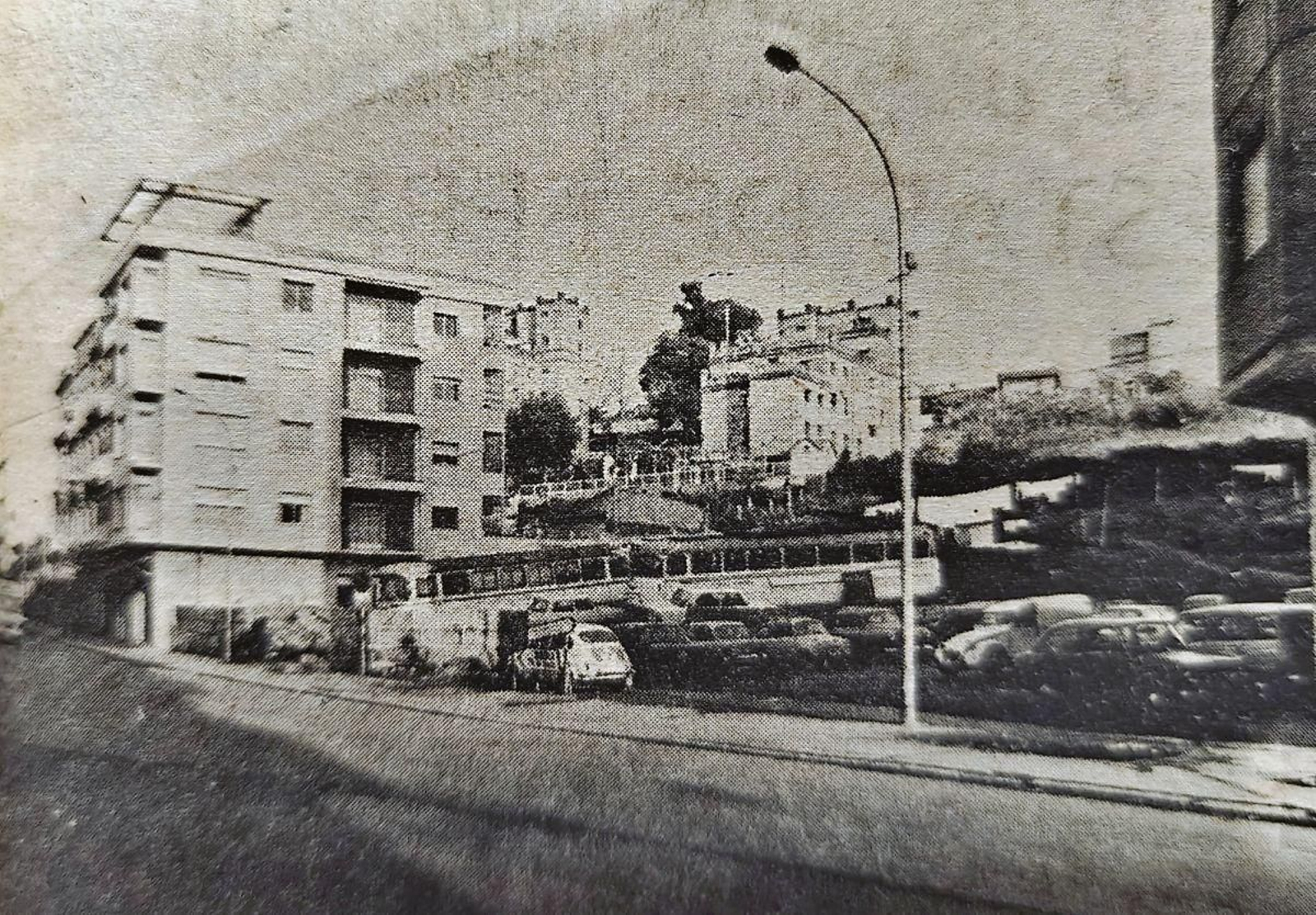 Zona de estacionamiento de ómnibus en la avenida de Buenos Aires