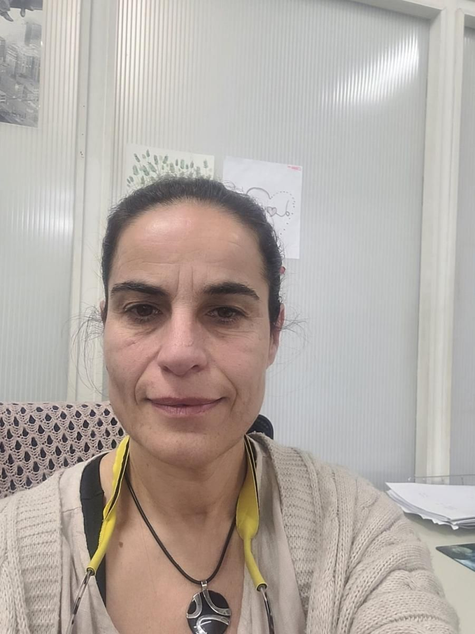 Conchi es la única sepulturera en Vigo. 