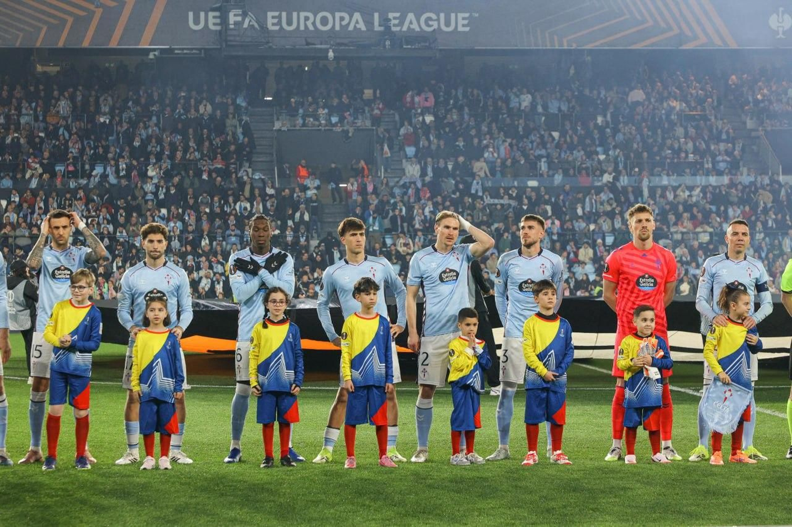 Galería | El Celta y el Olympique, un duelo de altura en Balaídos