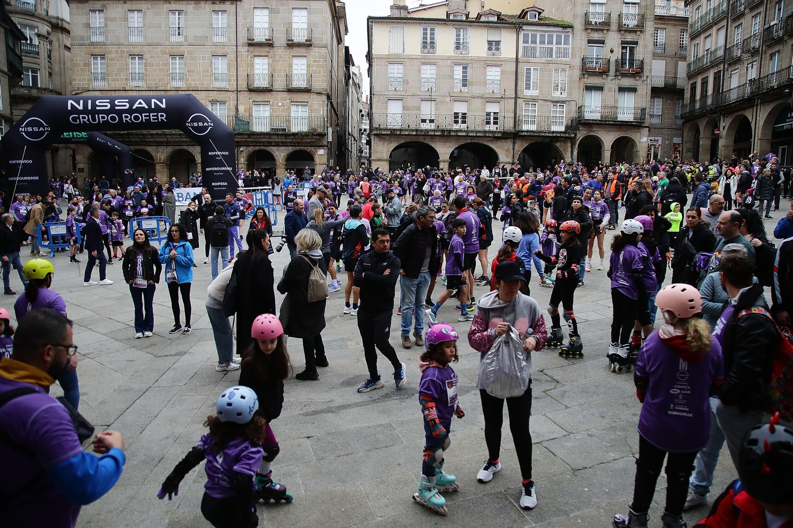 Galería | Ourense se viste de morado para correr la Carreira da Muller