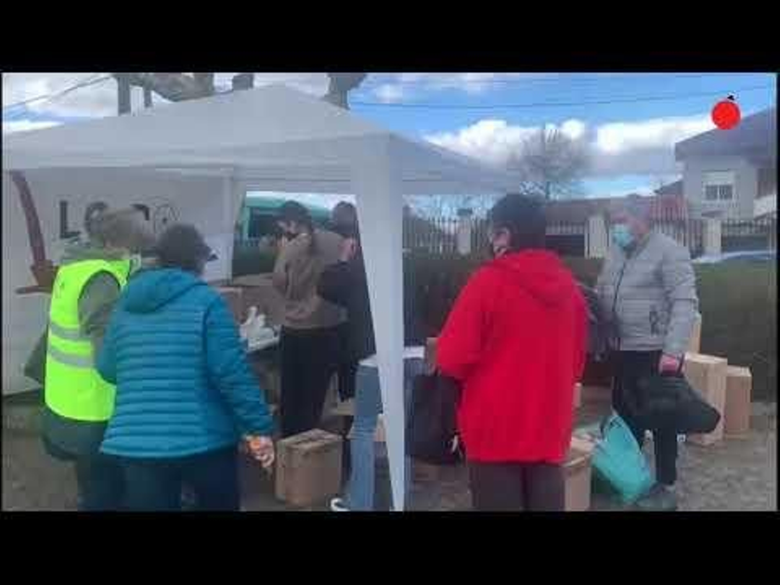 Loiro recoge alimentos para enviar a Ucrania
