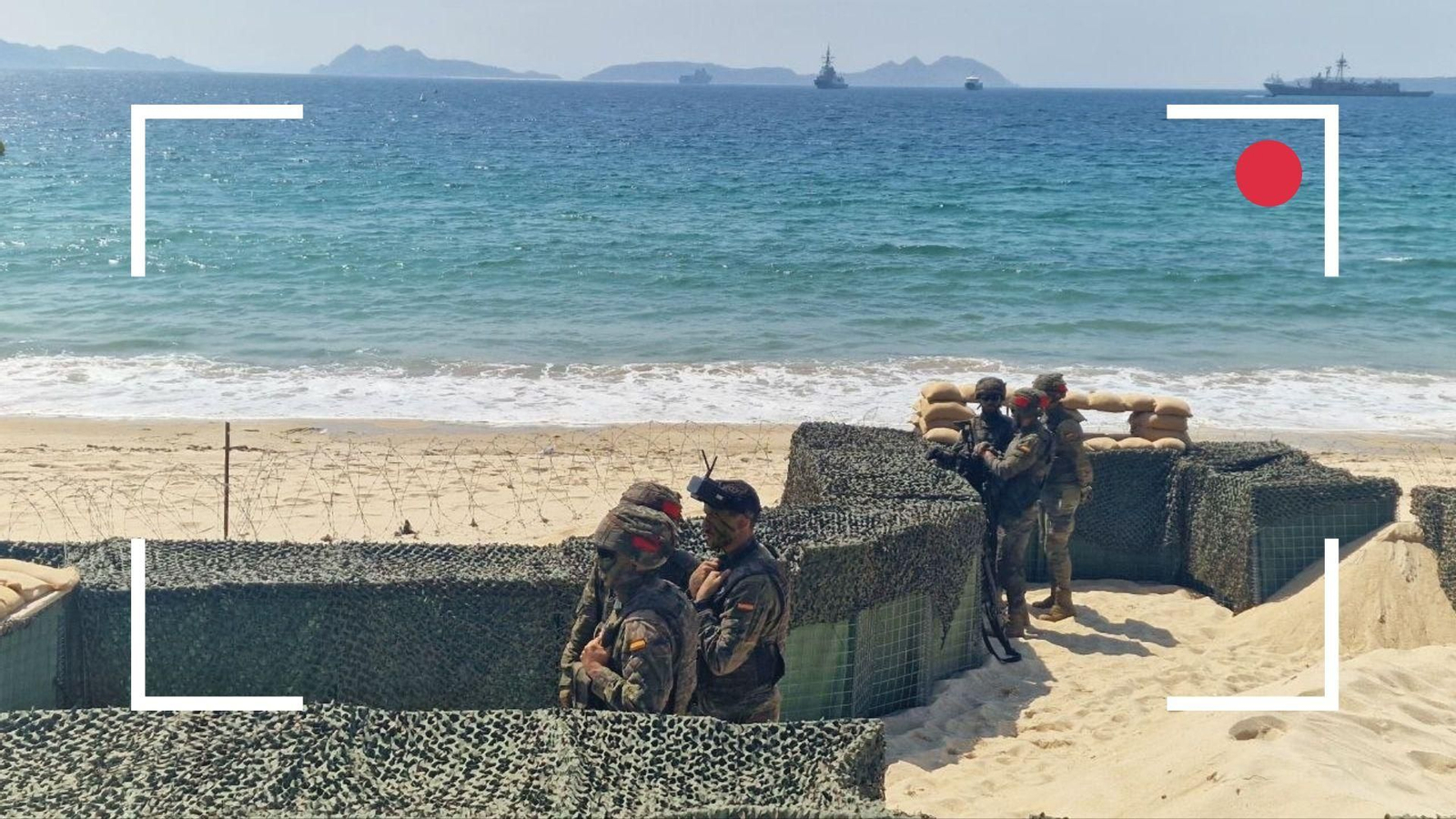 Directo | Revista naval y exhibición dinámica en Samil por el Día de las Fuerzas Armadas en Vigo
