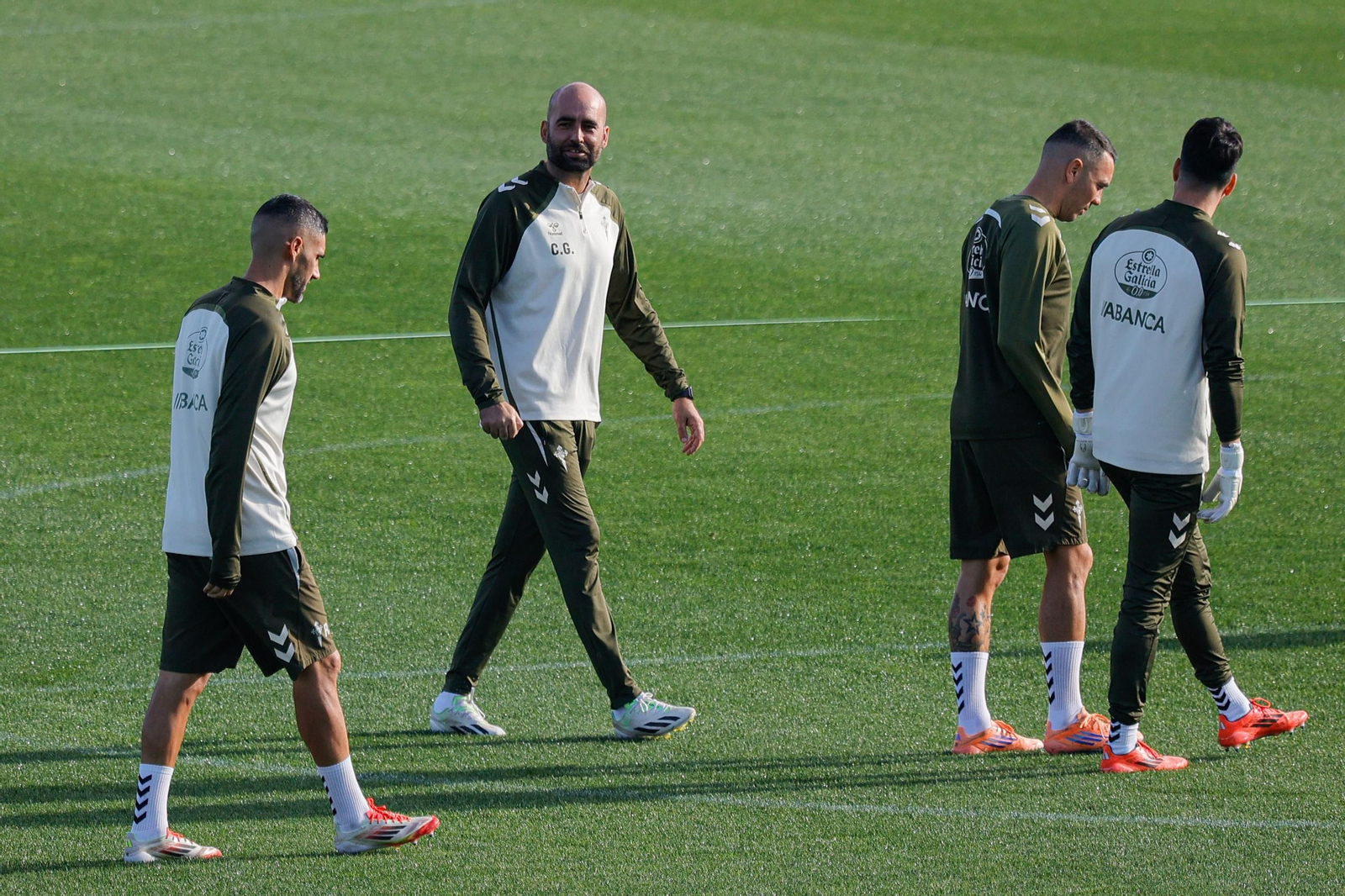 Claudio Giráldez calificó de “buenísimos” los entrenamientos llevados a cabo esta semana por el equipo.