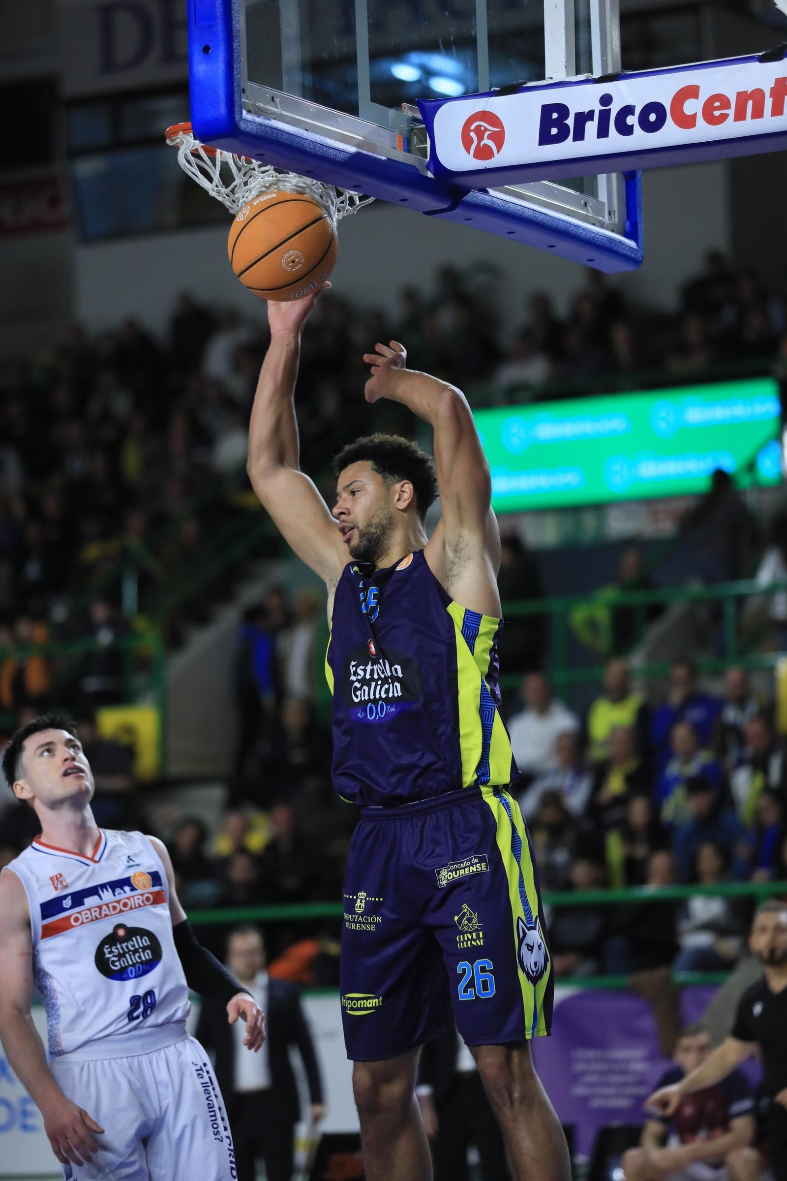 Galería | El Pazo, a reventar para el derbi COB-Obradoiro