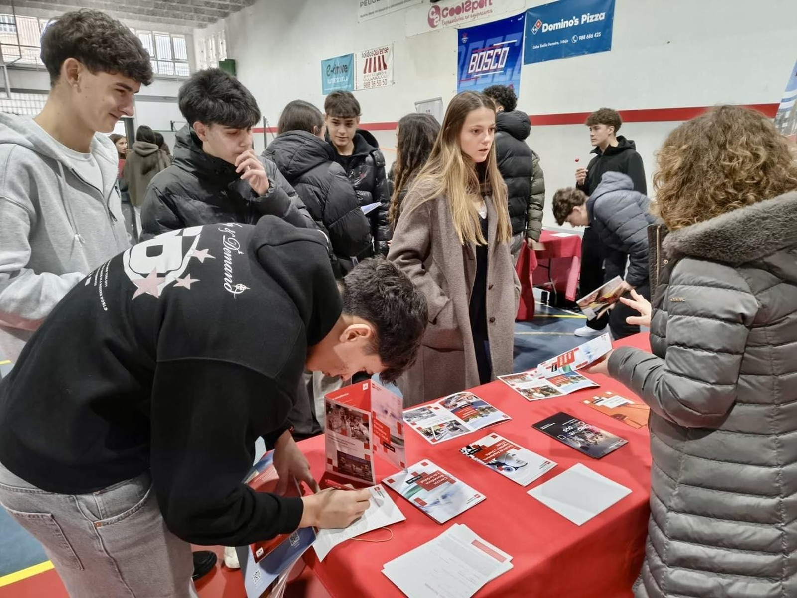 Feria universitaria en Salesianos