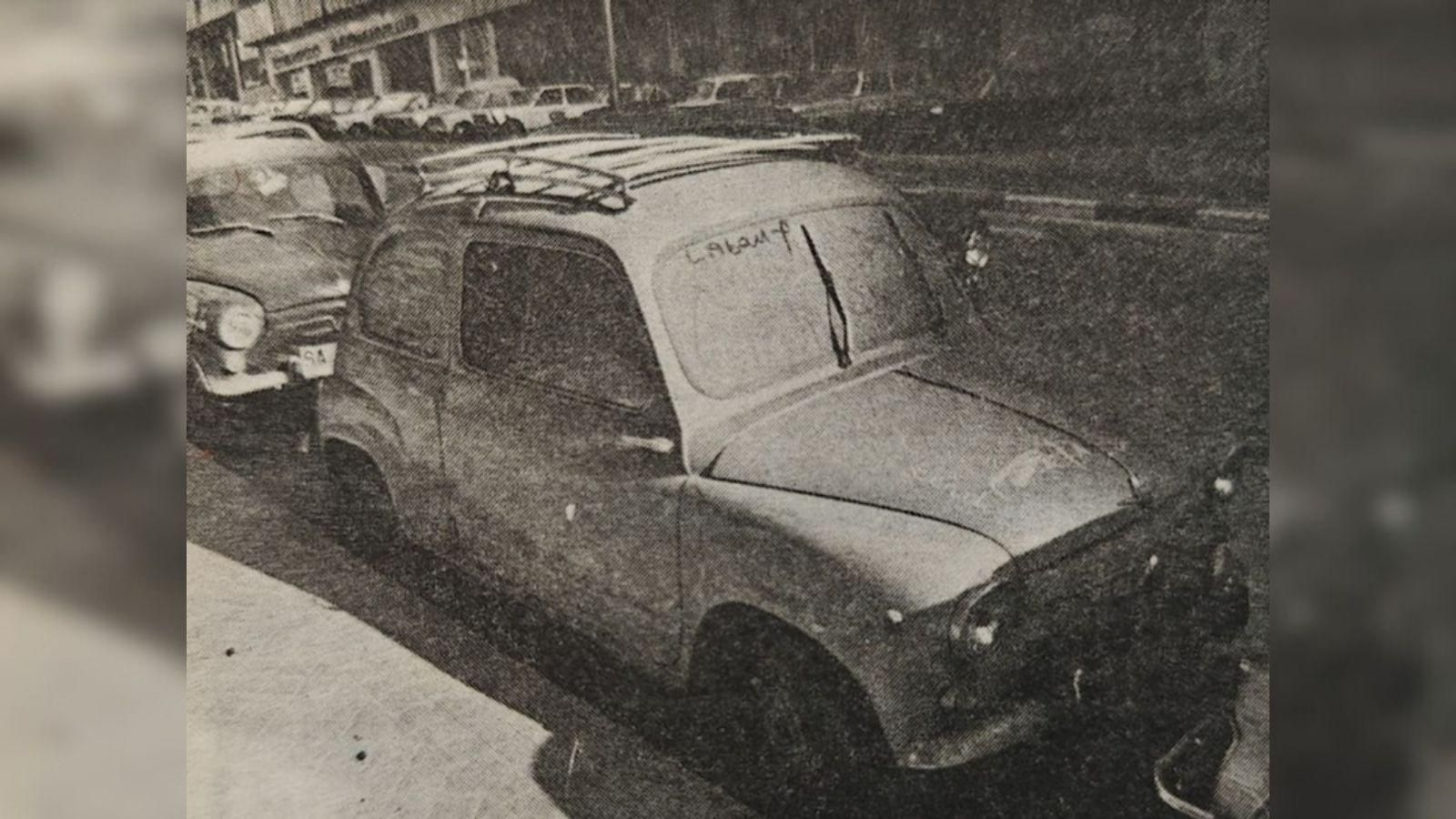 Uno de los coches sucios en la ciudad.