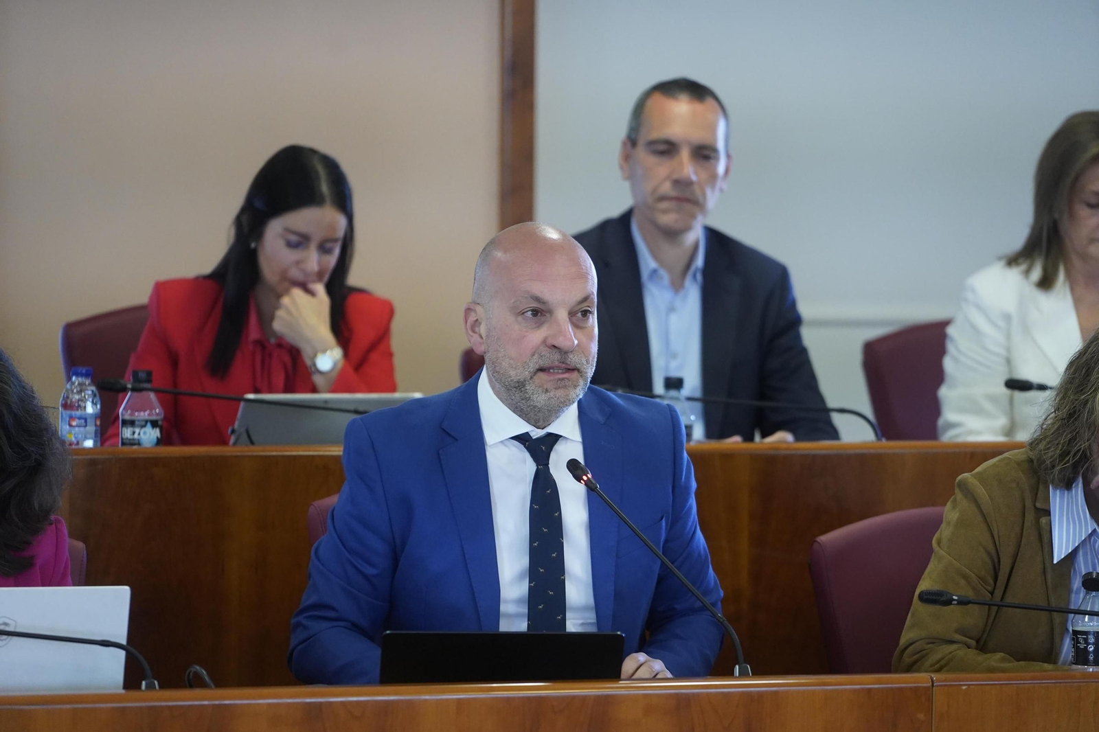 El concejal de Hacienda, Jaime Aneiros, interviniendo en el último pleno.