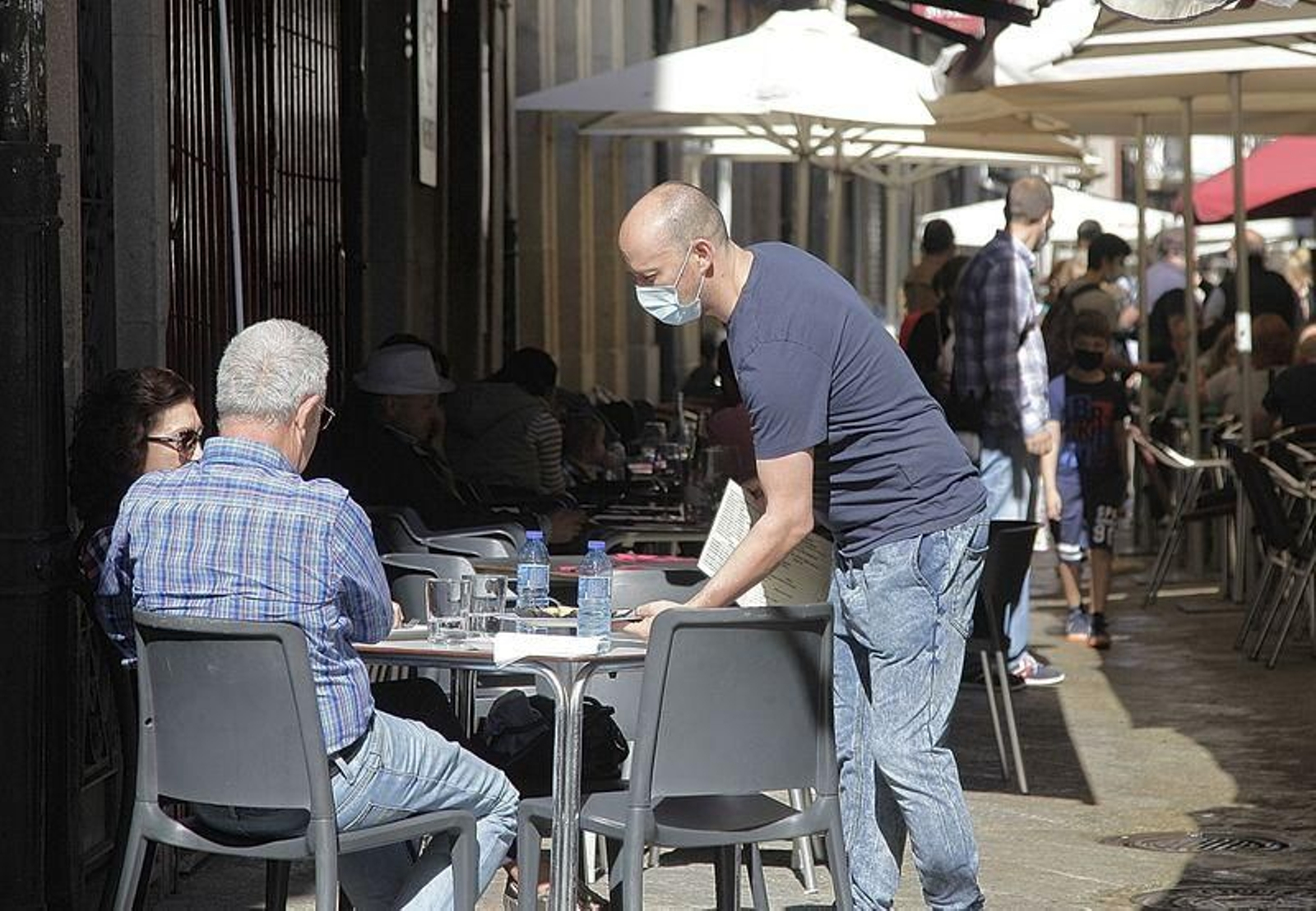Turistas en Ourense este martes festivo