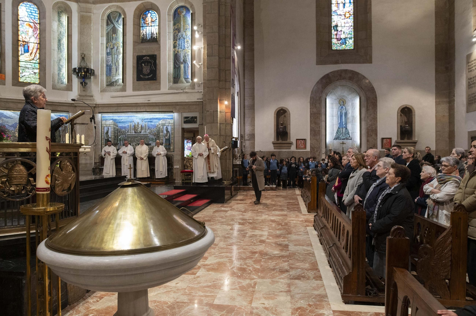 Galería | El Colegio Santo Ángel celebra su centenario dedicado a la formación de los ourensanos