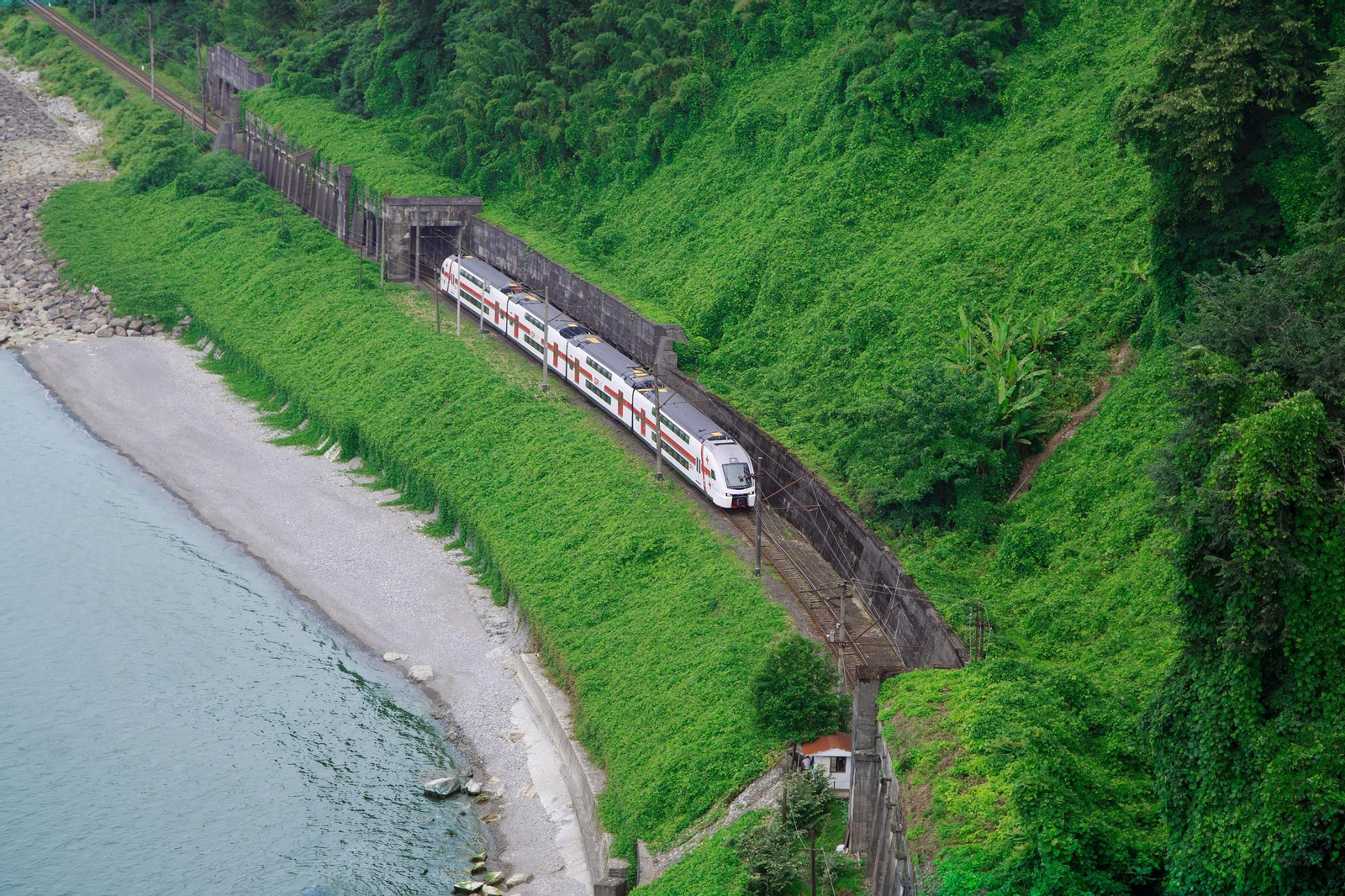 Un tren circulando por Georgia