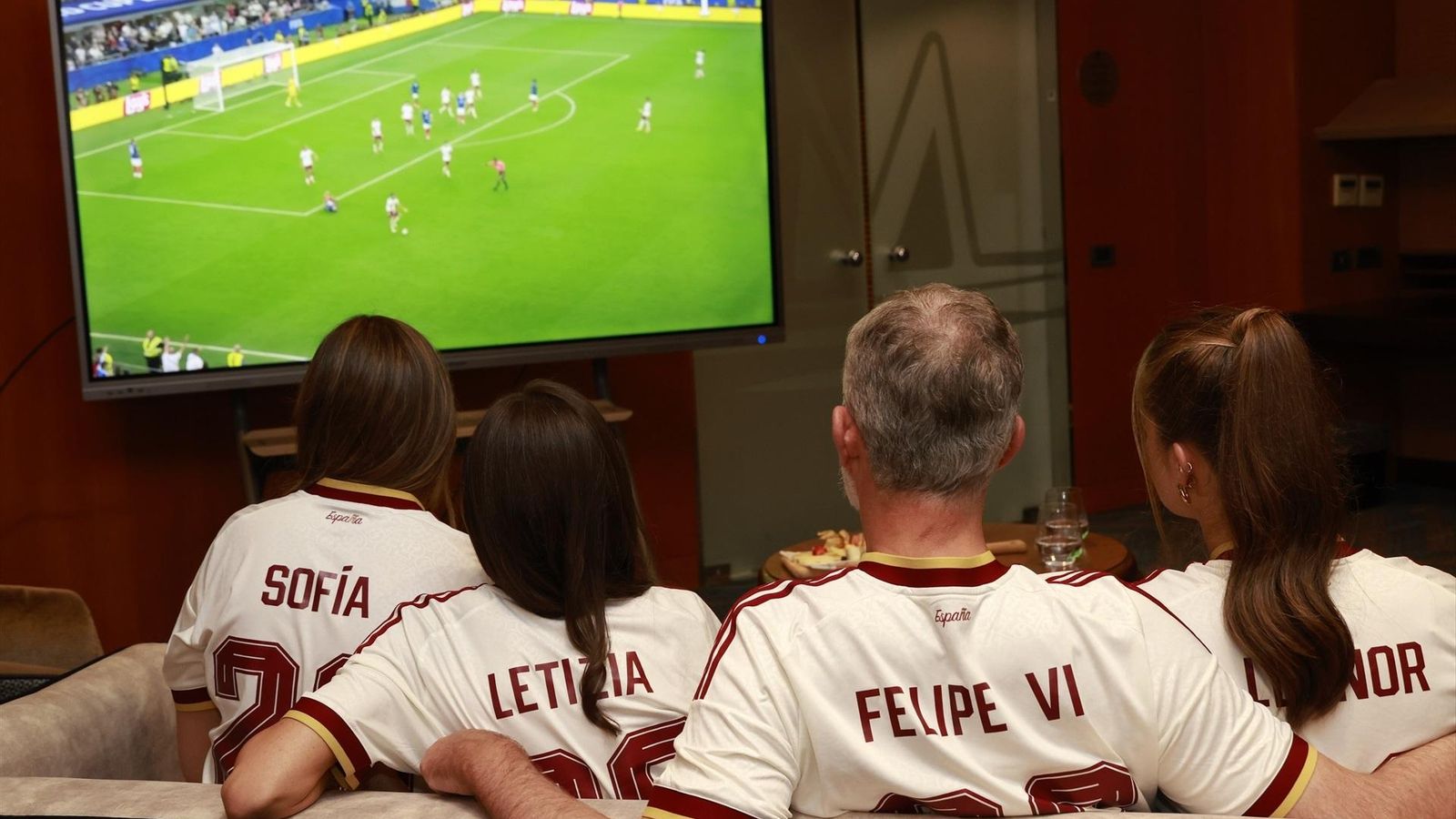 La Familia Real viendo el partido