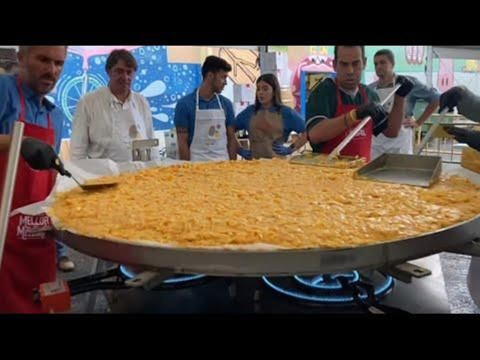 Una tortilla de patatas de récord en Xinzo