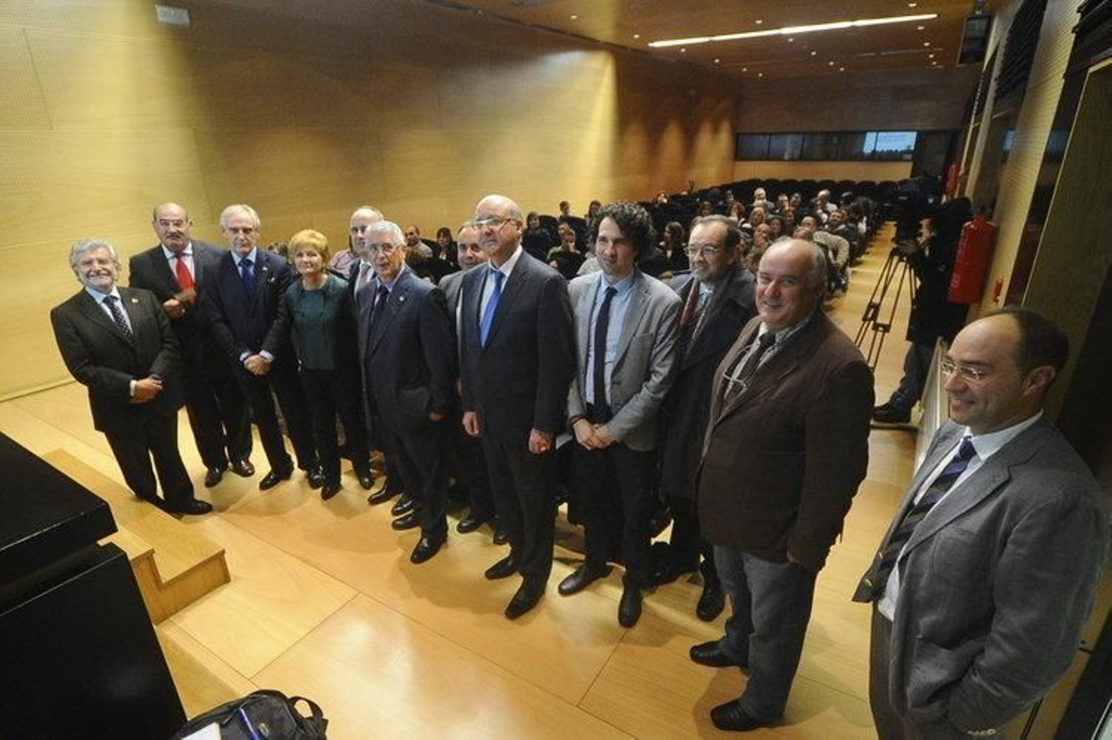 Reunión en el centro de la UNED en Ourense.