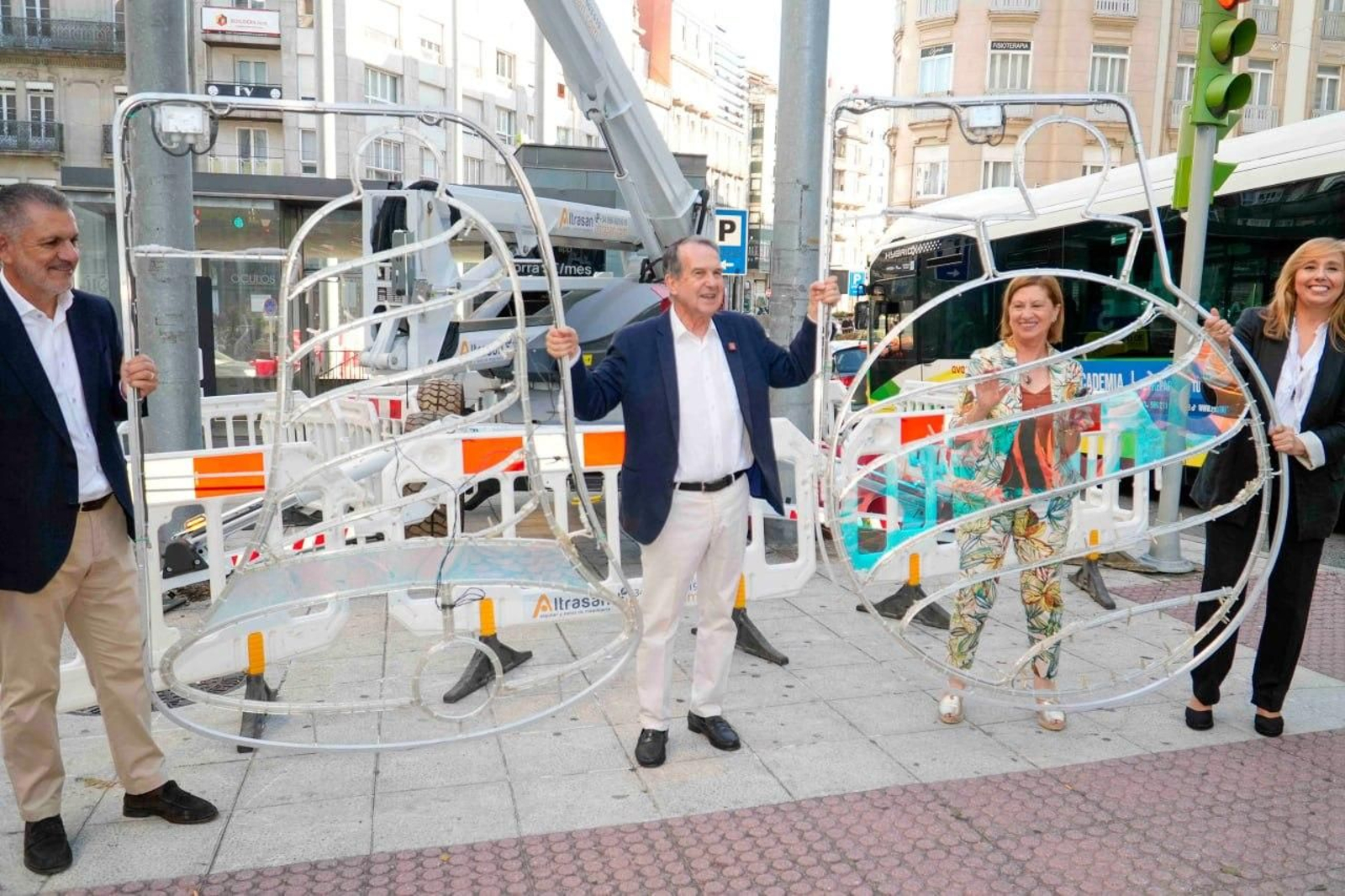 Galería | Vigo inicia el montaje de los grandes elementos de la Navidad