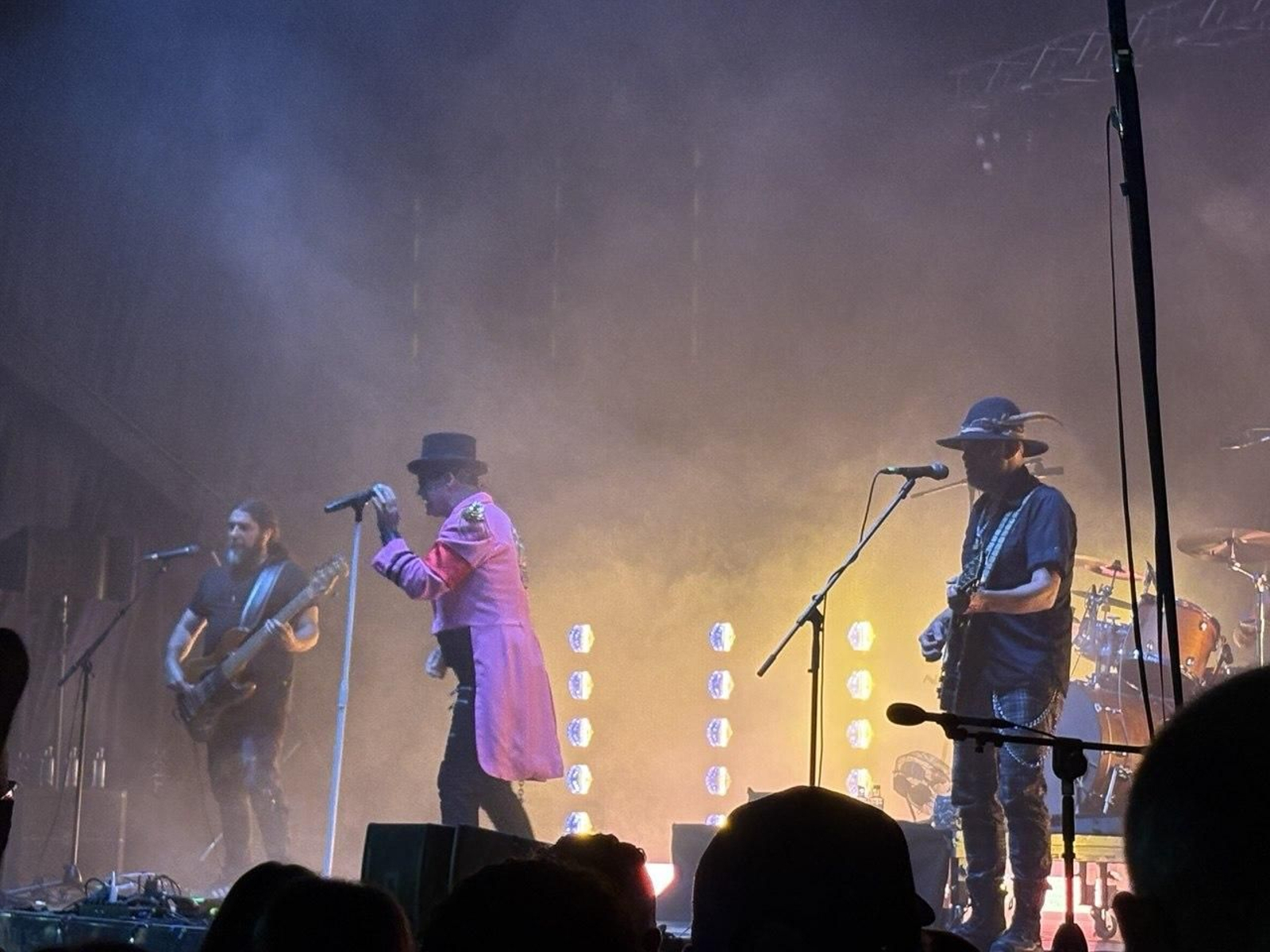 Seguridad Social en pleno concierto, que comenzó pasada la una de la madrugada.