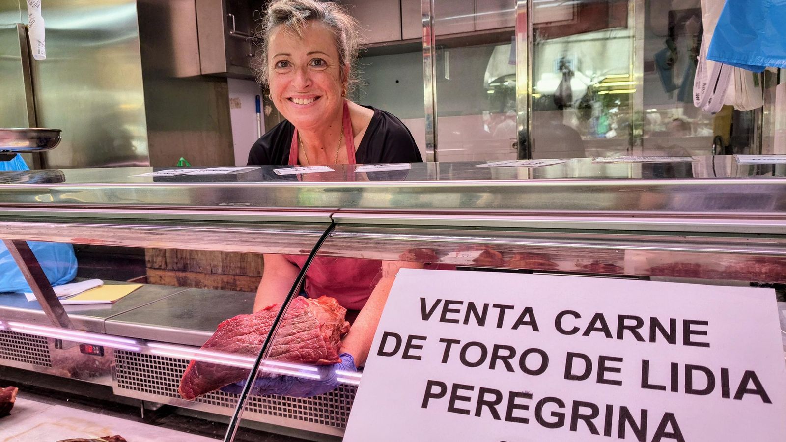 Begoña Laya, la carnicera que vende la carne de toro en Pontevedra.