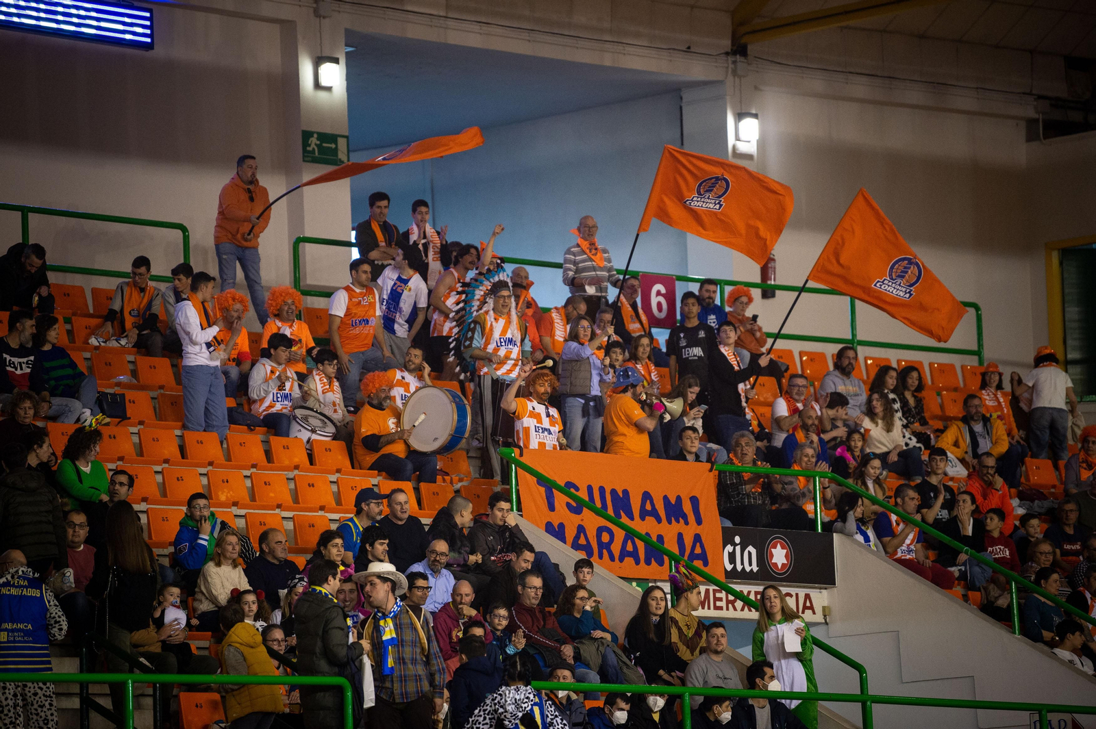 Partido de liga LEB Oro entre o COB e o Básquet Coruña. FOTO: ÓSCAR PINAL