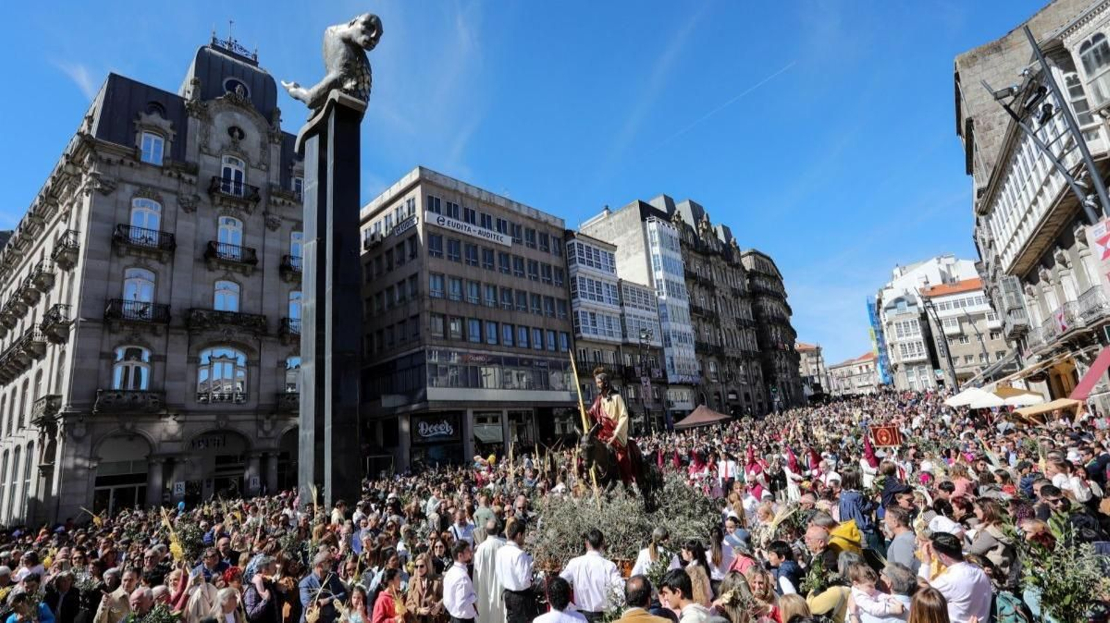 Bendición de ramos en Porta do Sol.