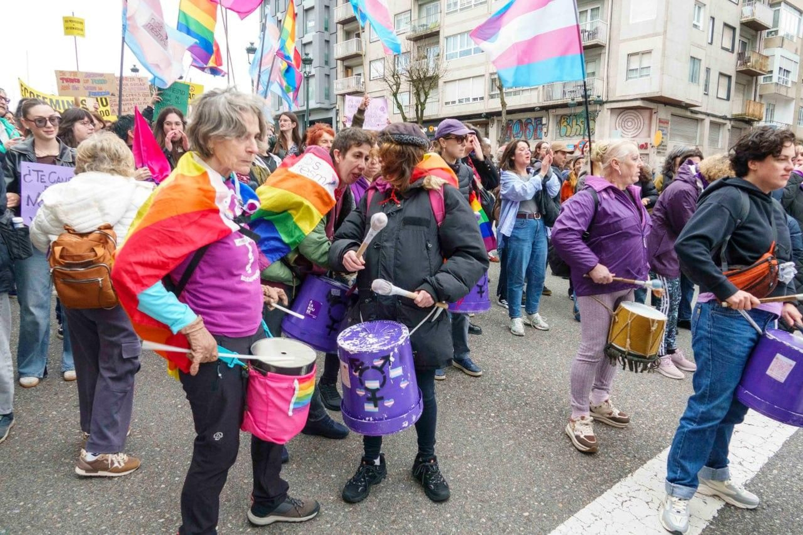 Galería | Las calles de Vigo se pintan de morado por el Día Internacional de la Mujer
