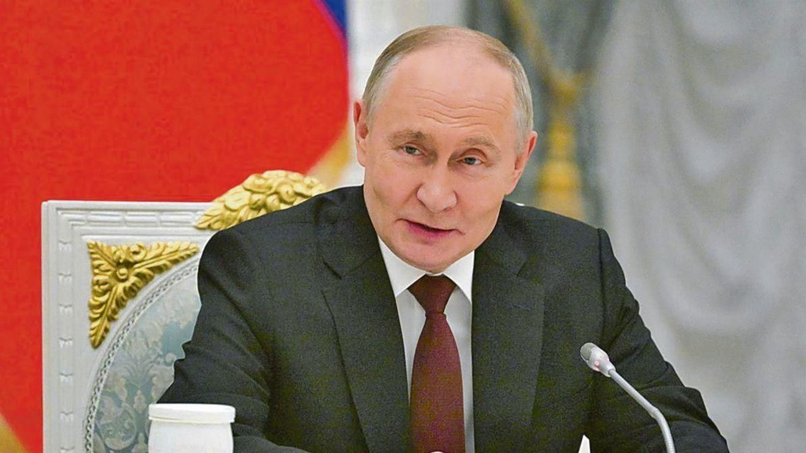 El presidente de Rusia, Vladimir Putin, en una cumbre desde Moscú.