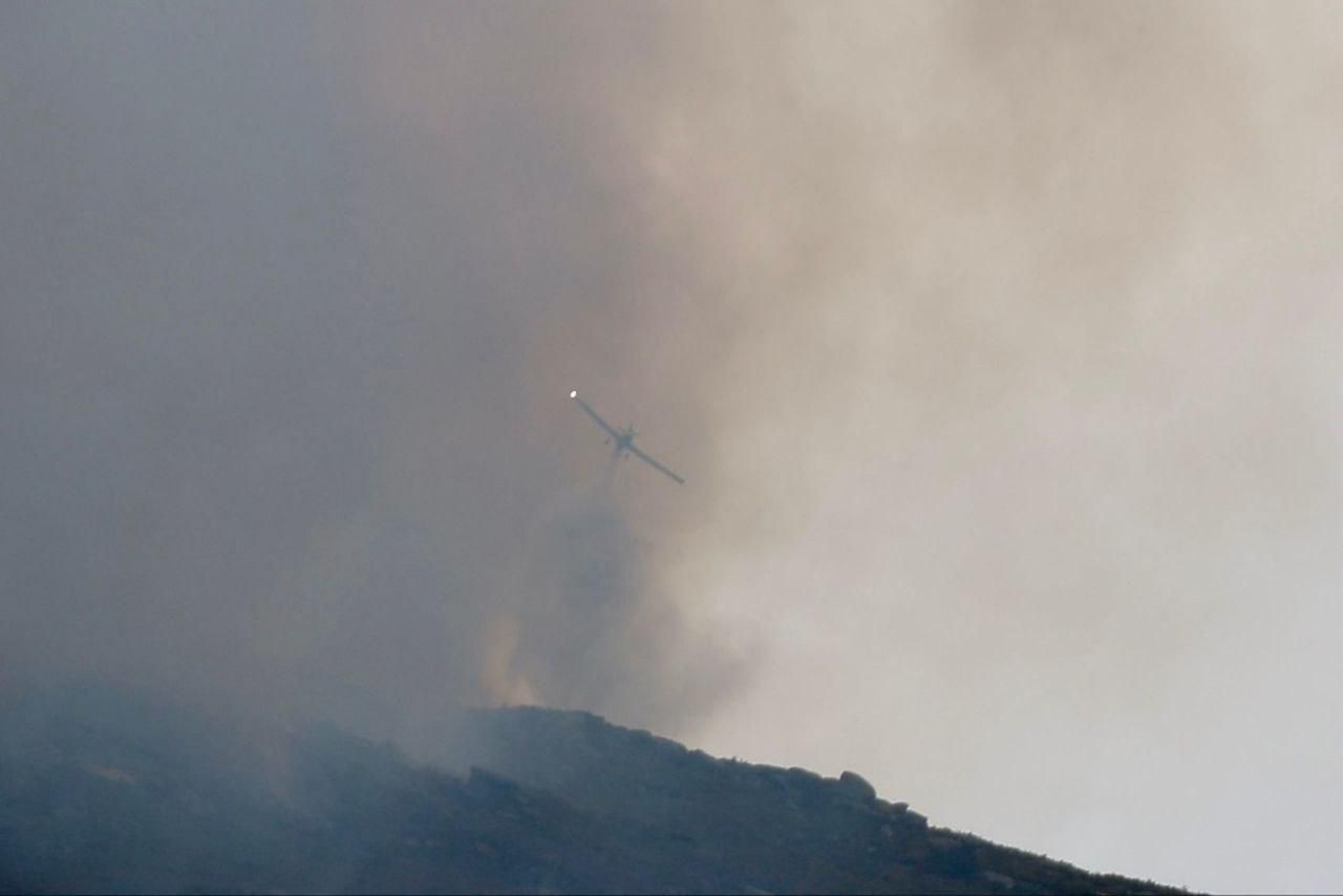 Galería | Las llamas devoran el monte Galleiro, entre Mos, Ponteareas y Pazos de Borbén