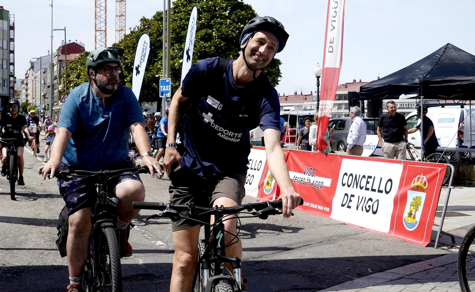 Galería | El ciclismo toma Vigo con la primera edición del Día de la Bici de Atlántico