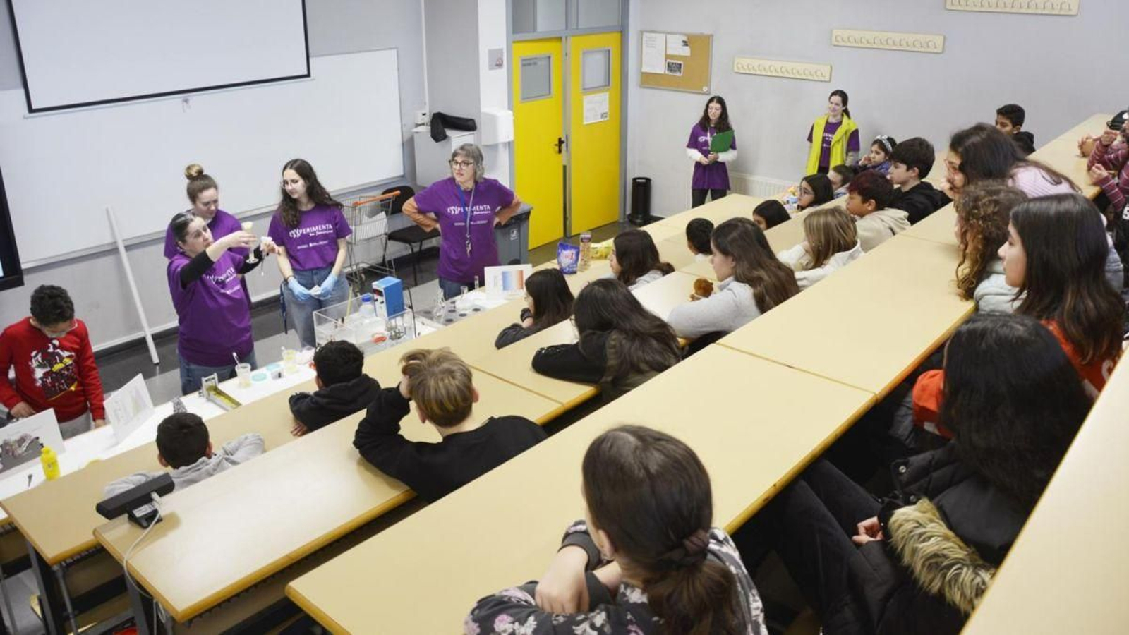 El Campus impulsa la ciencia en femenino con una intensa jornada.