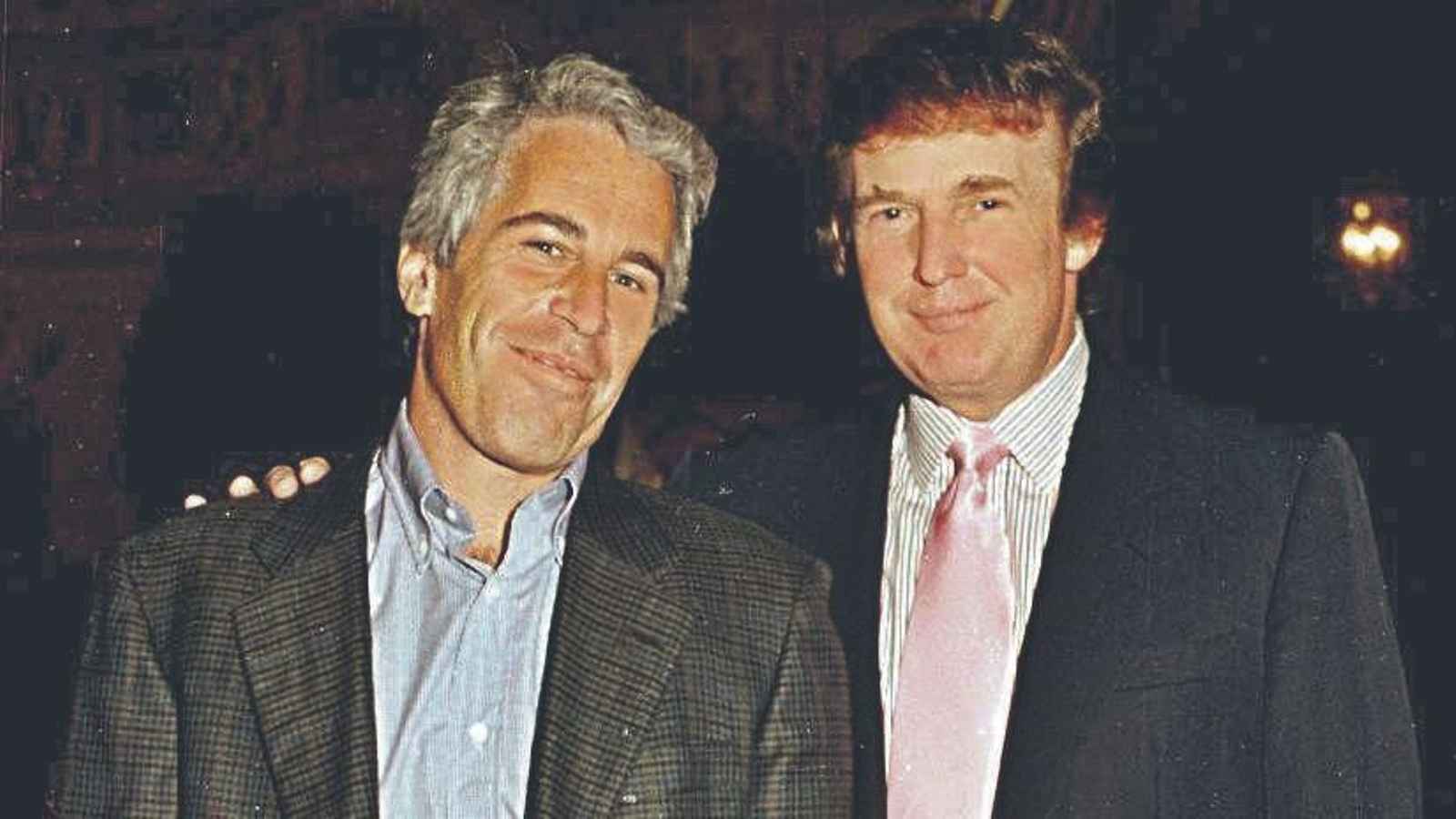 Jeffrey Epstein y Donald Trump de jóvenes, cuando aún el primero aún no estaba condenado.