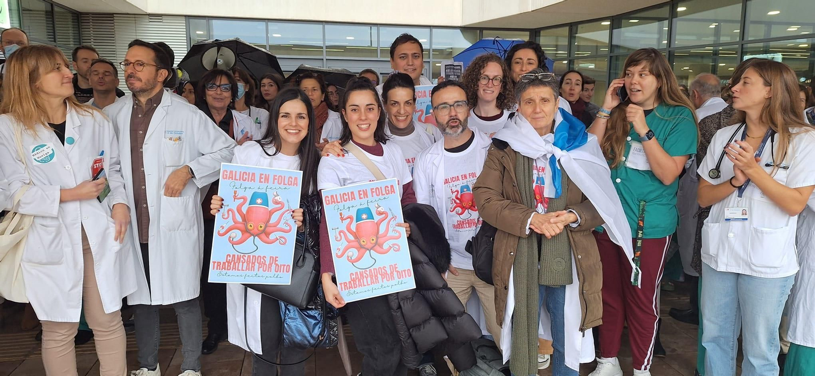 Médicos del CHUO en la manifestación sanitaria de Madrid