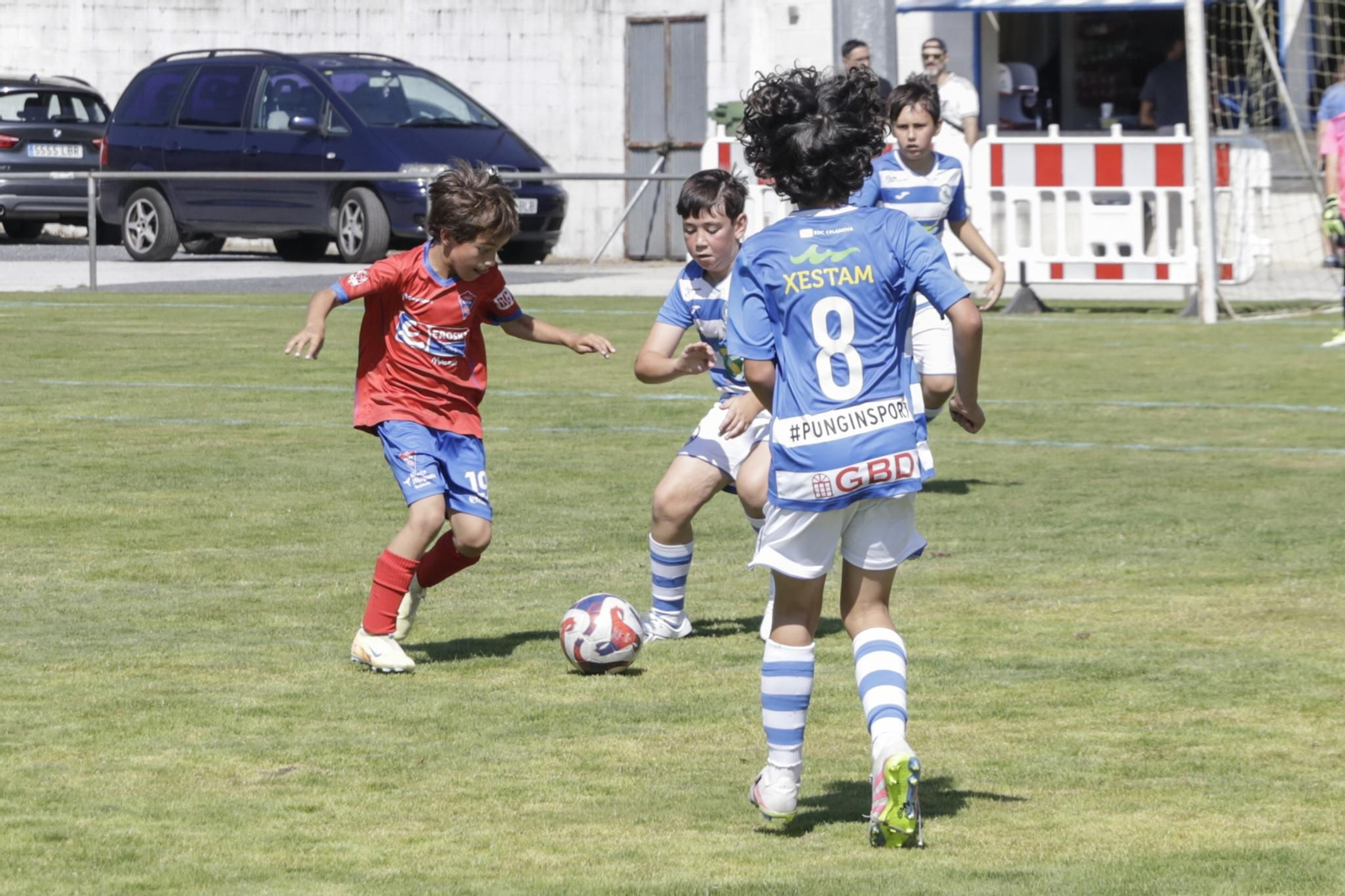 Los pequeños vibraron en San Rosendo con el Trofeo de fútbol Concello de Celanova