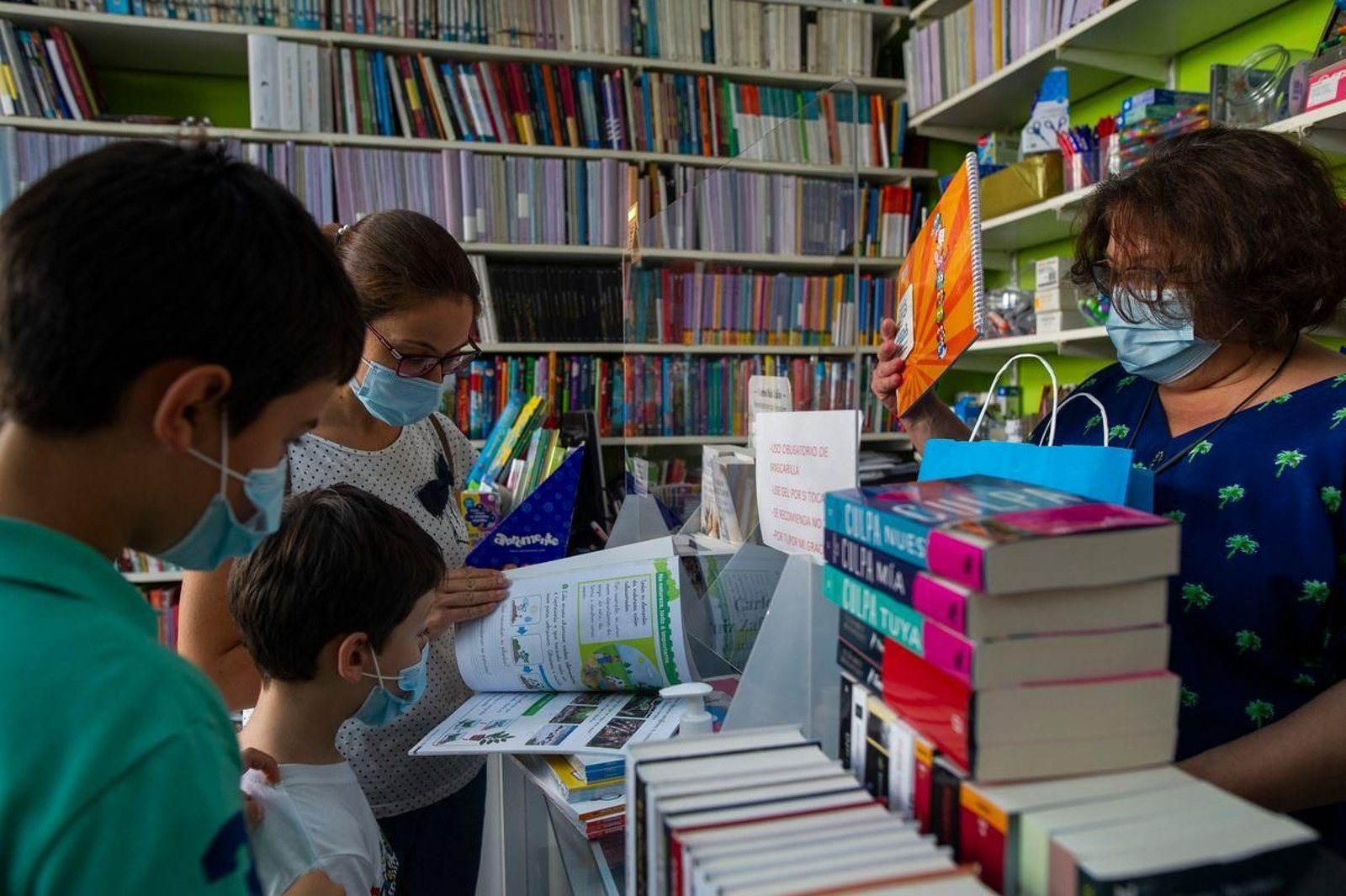 Ourense 20/8/20
Reportaje en librería sobre las ventas de libros de texto para la vuelta al cole

Fotos Martiño Pinal