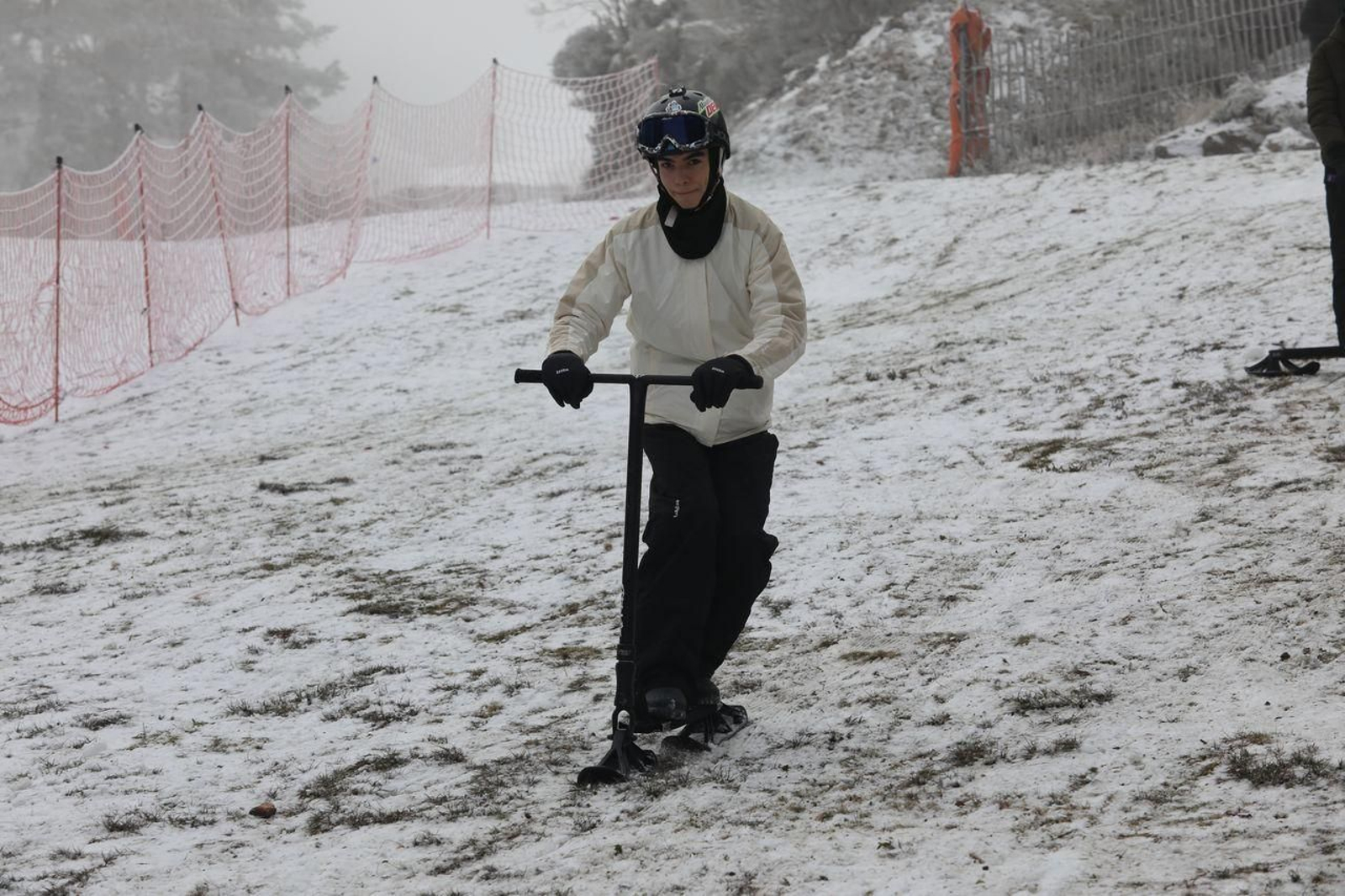 Jornada de esquí en la nieve (Foto: José Paz)