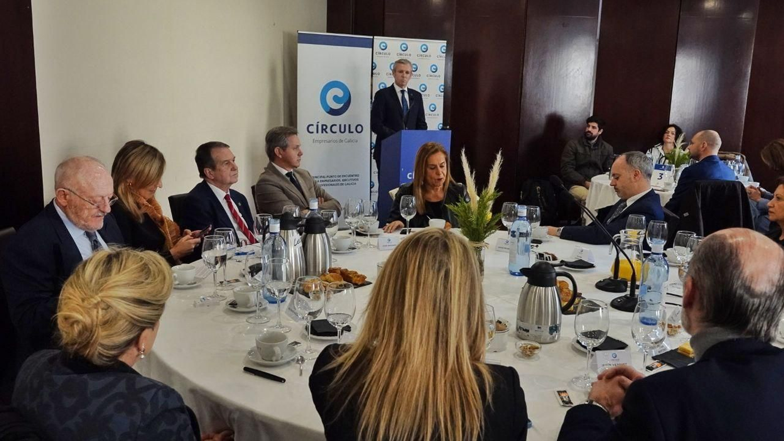 Almuerzo en el Círculo de Empresarios de Vigo. // Vicente Alonso