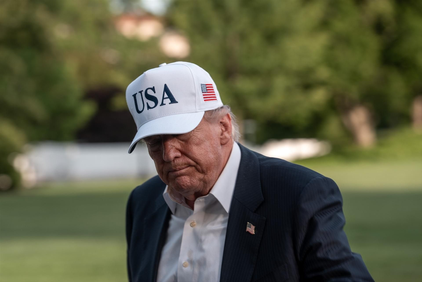 Trump, ayer, tras el regreso de su viaje a China.