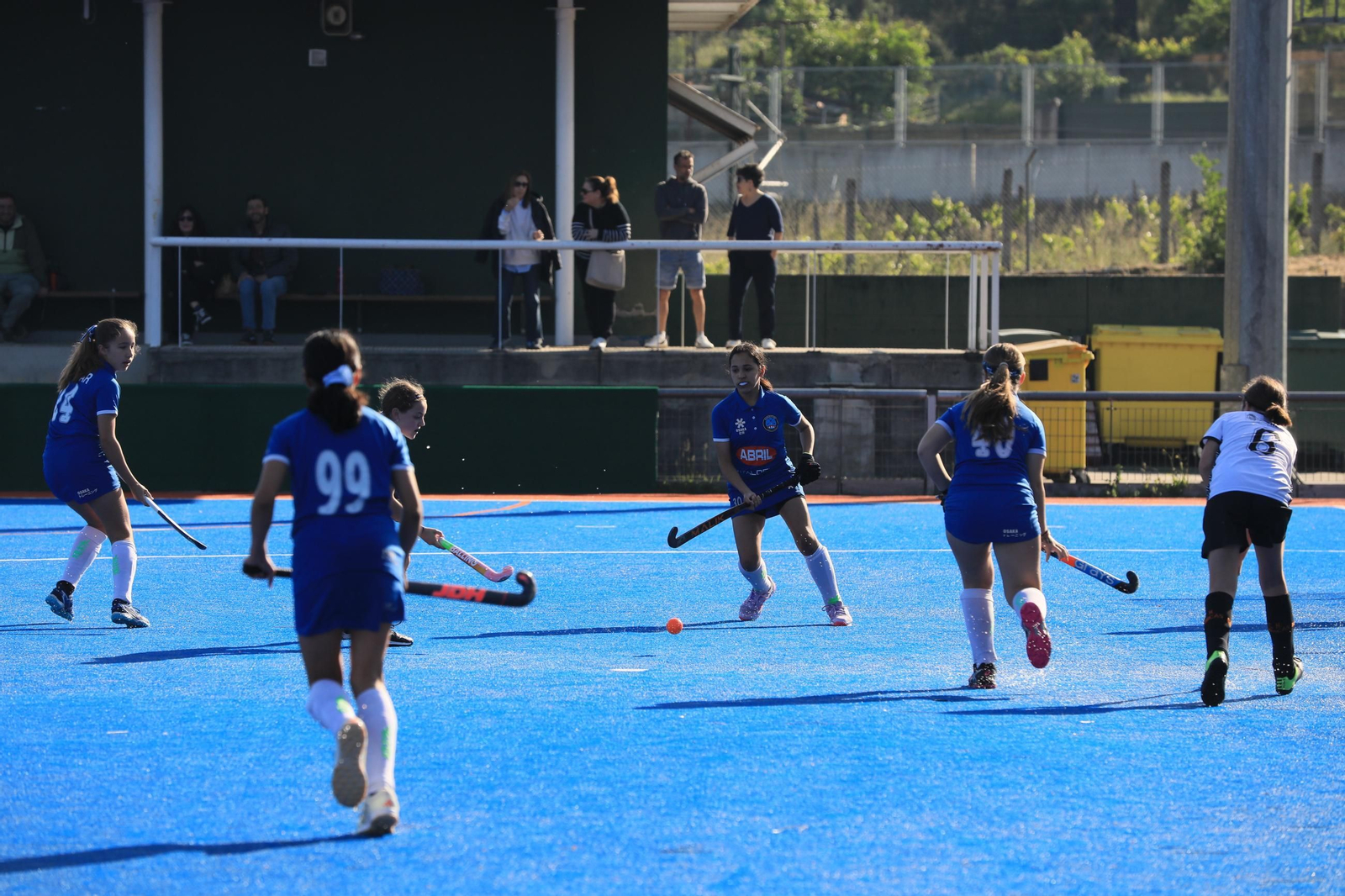 Galería | La cantera del hockey hierba ourensana disfruta con el Torneo + Deporte La Región