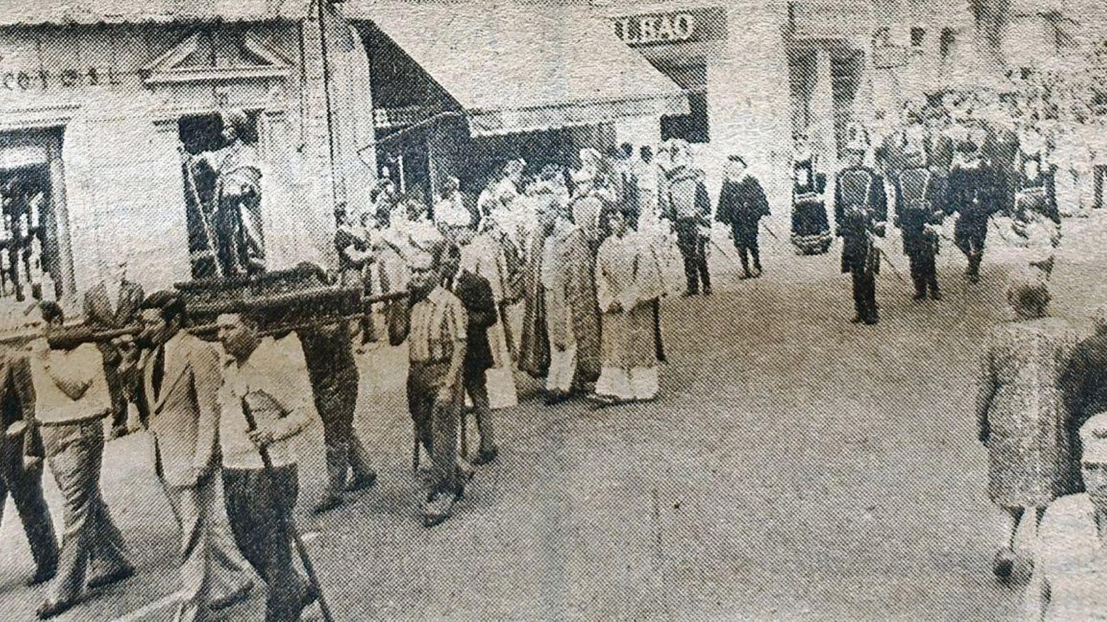El Puente, en fiestas.