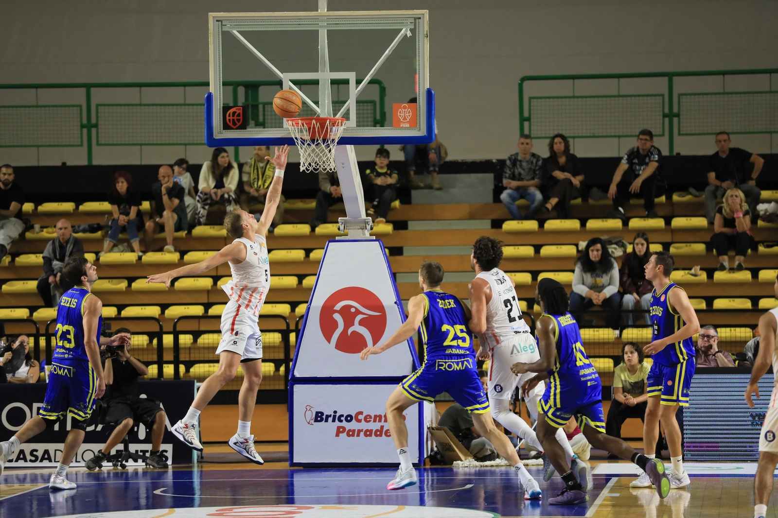 Galería | El Pazo y el COB sufren la primera derrota de la temporada ante el Cantabria