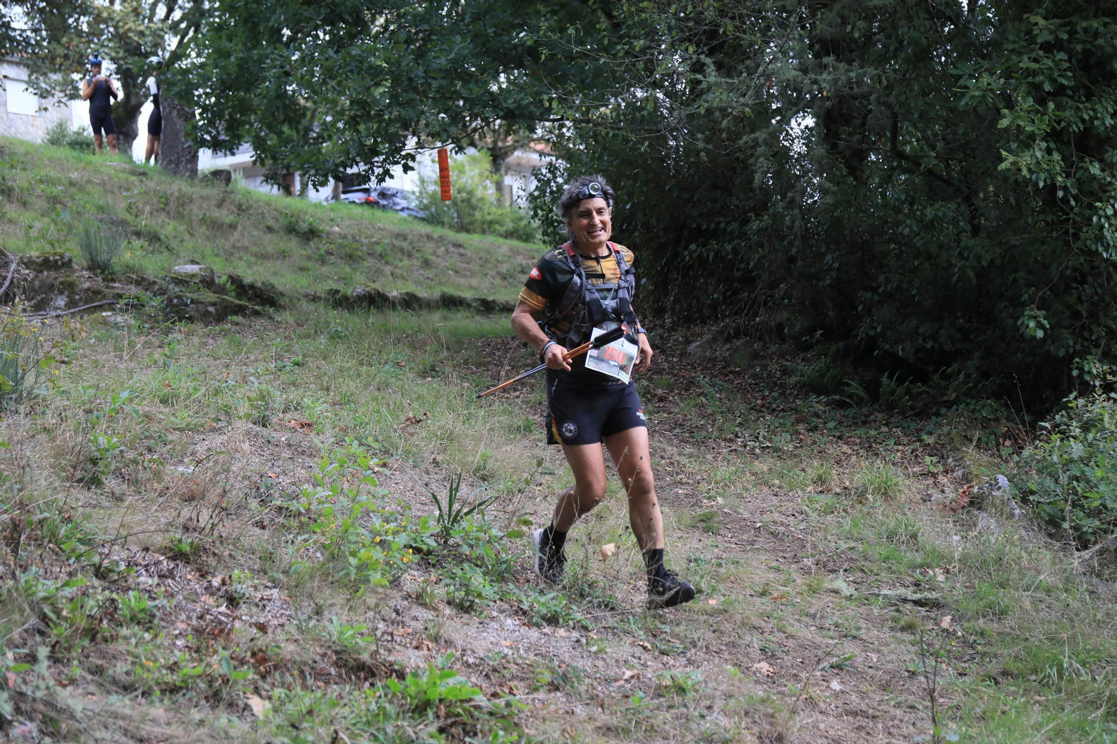 Galería | El Trail Ribeira Sacra cumple diez años y lo celebra entre montes y miradores, en fotos