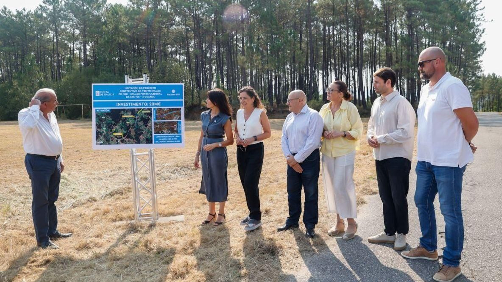 La Conselleira María Allegue visitó ayer el lugar de inicio del nuevo tramo de la vía de alta capacidad.