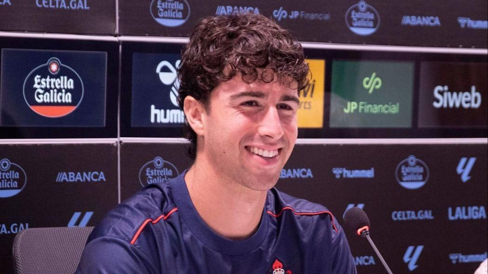 Hugo González, ayer durante la rueda de prensa en la Cidade Deportiva Afouteza.