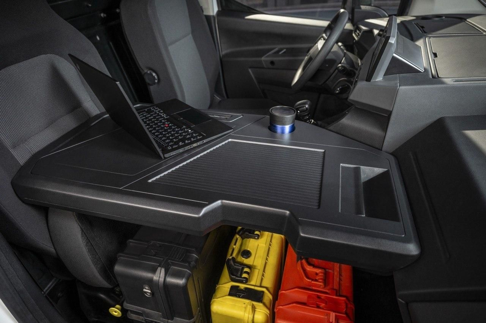 Interior de la furgoneta SCV Smart Compact Van de Stellantis.