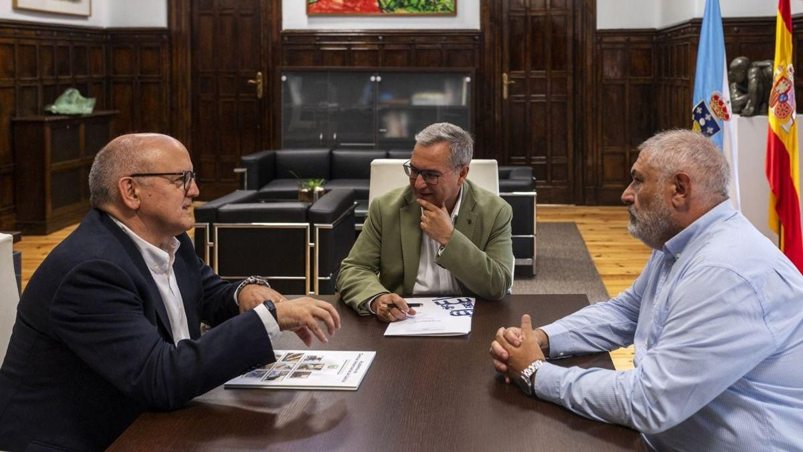 Luis Menor con Andrés Hermida y José Ramón Justo.