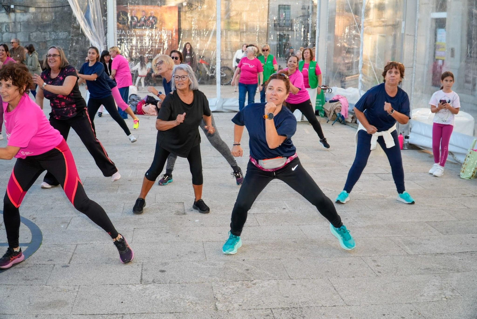Galería | Baiona se mueve al ritmo de zumba con +Deporte Atlántico